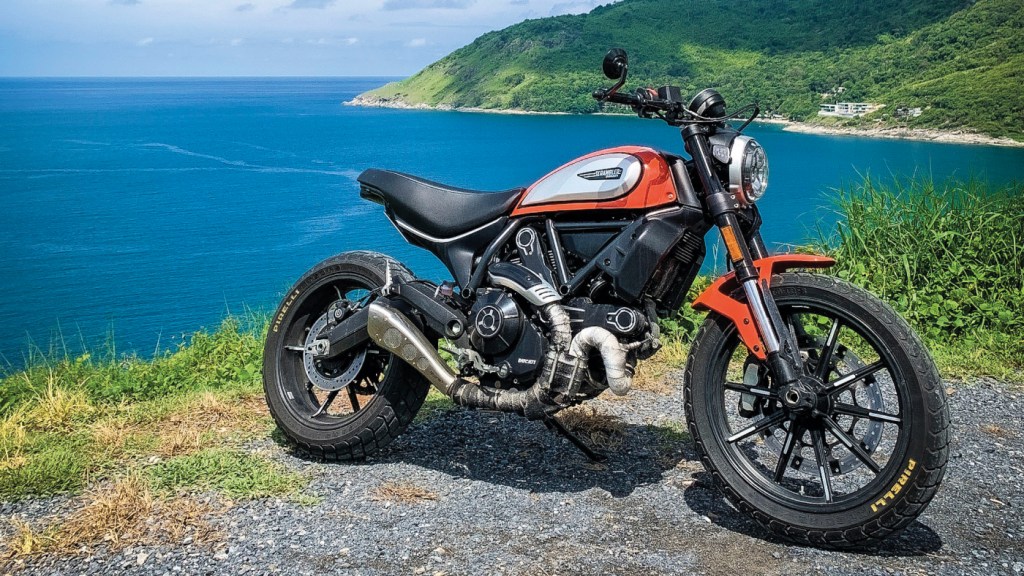 Amazing coastal motorbike riding in&nbsp;Phuket